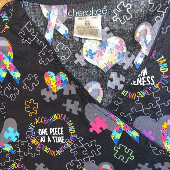 Cherokee autism awareness scrub top - Picture 2 of 2
